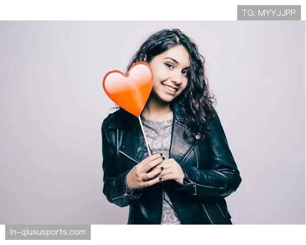 印尼女双组合阿莱西娅-费比险胜日本组合 晋级下一轮